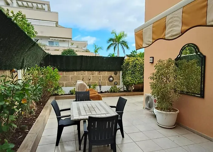 Large Private Garden,shared Pool Not Avaliable Until Approx June 2026, Great Location * Плайя-де-Сан-Хуан