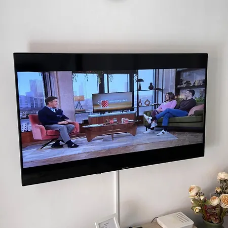 Apartamento Large Private Garden,shared Pool Not Avaliable Until Approx June 2026, Great Location Playa de San Juan (Tenerife)